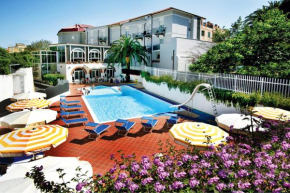 Гостиница Hotel Riviera  Споторно